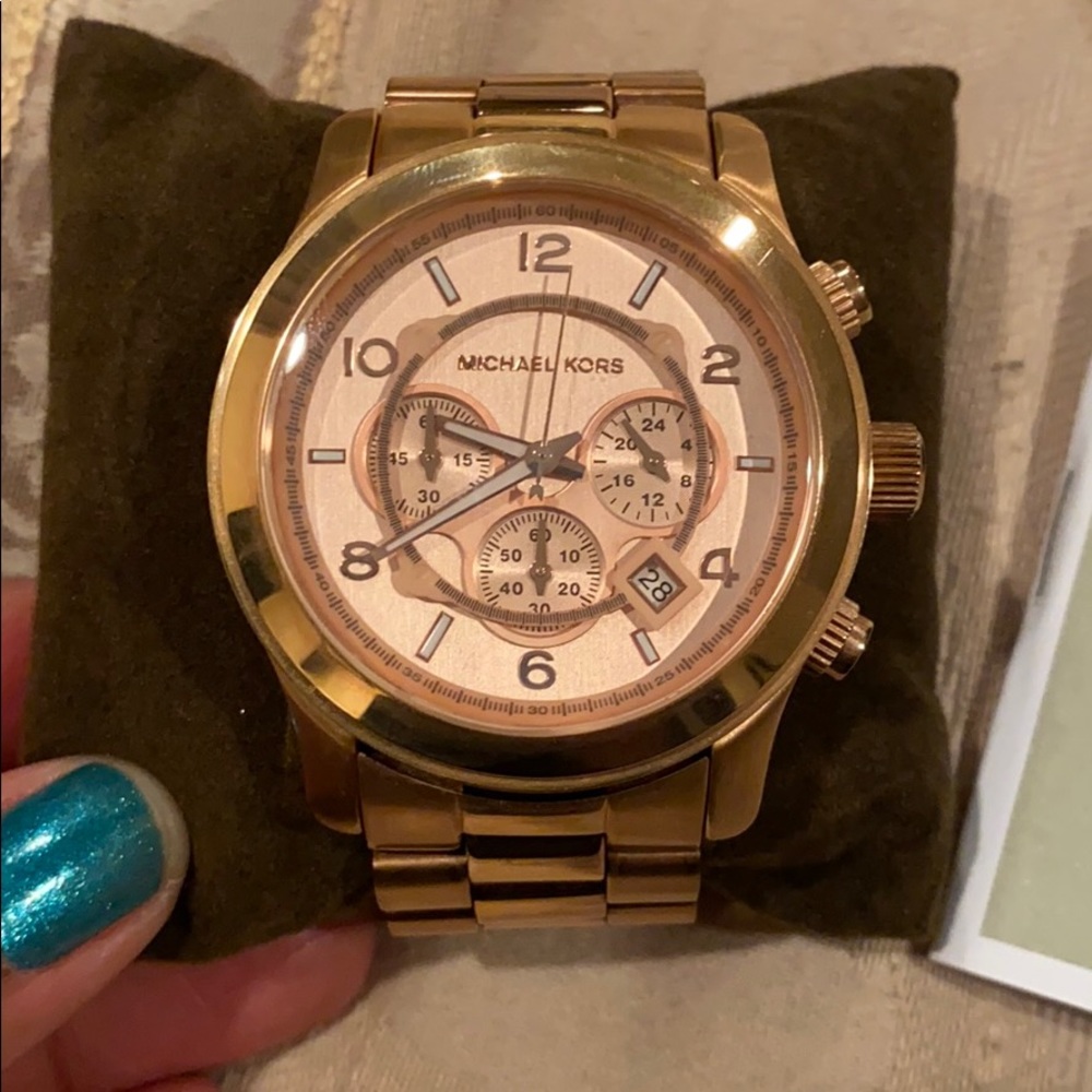 Micheal Kors Rose gold watch